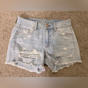 American eagle Distressed denim shorts high waist!